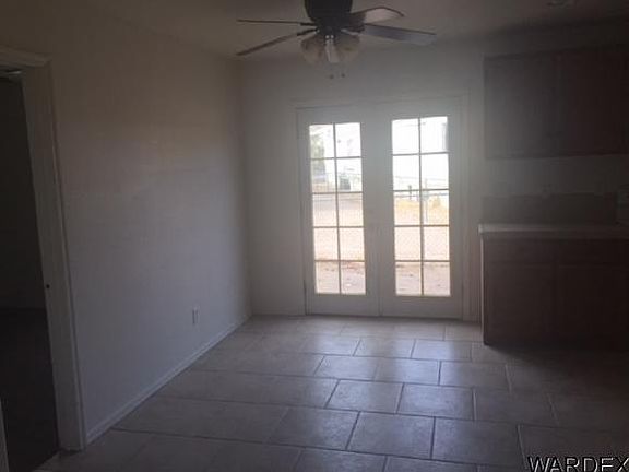 4th image of 1831 Monterey Dr