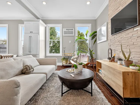 129 Prospect Street image 5 of 34