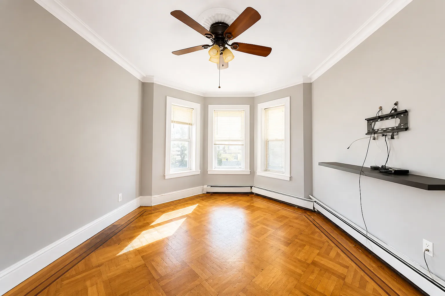 3 bed, $2,600 — Photo 4