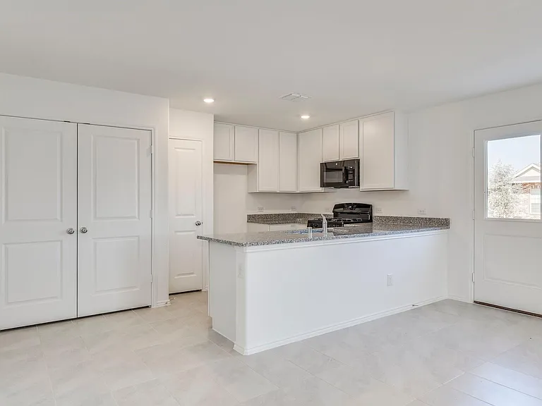 3605 Flicker Ln — Photo 5