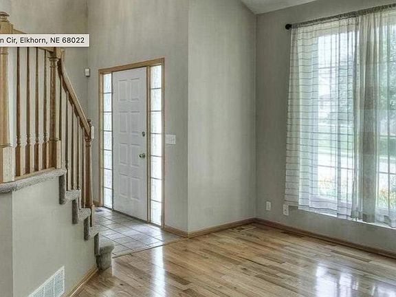 4th image of 18601 Jackson Cir