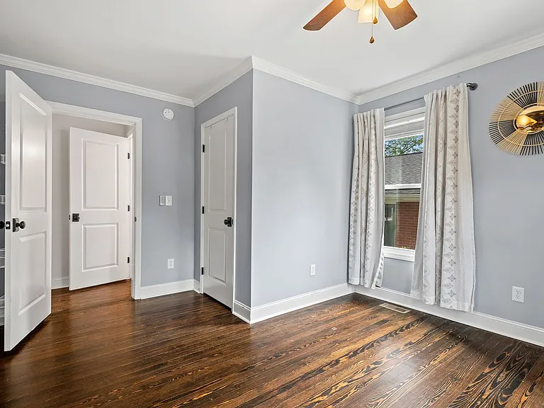 506 N Maple St — Photo 14