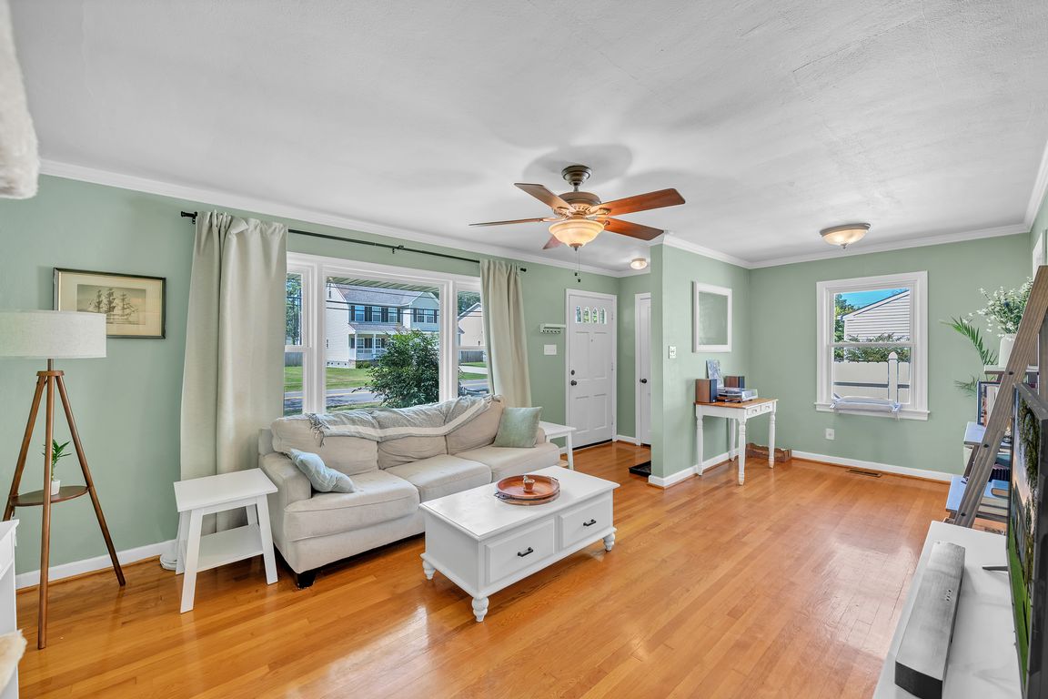 next background image