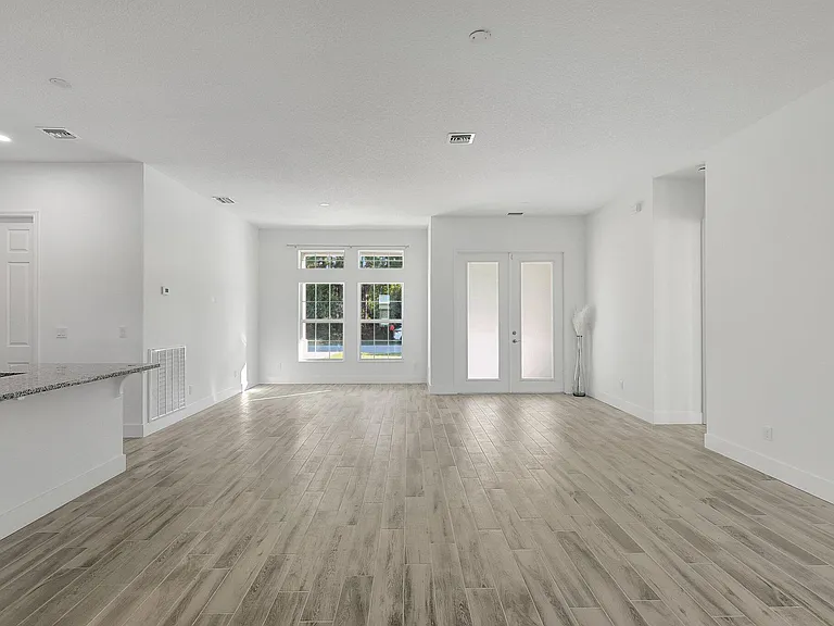 1791 SW Effland Ave — Photo 20
