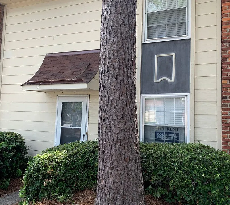 455 Mall Blvd #36