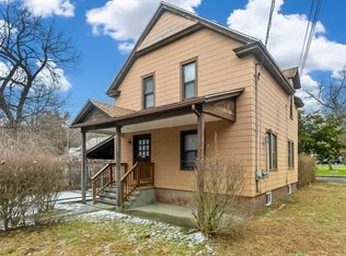 705 Bay St, Springfield, MA 01109