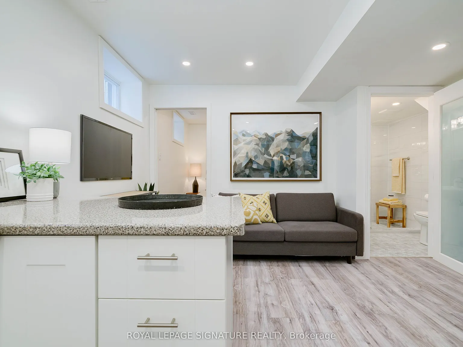 1 bed, $1,600 — Photo 4