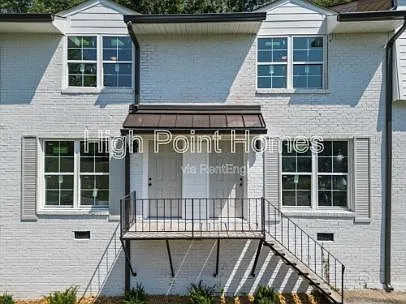400 Gallery Ln #E8 — Photo 2