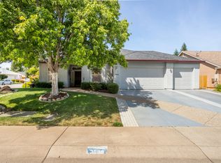 3008 Copper Creek Dr, Redding, CA 96002
