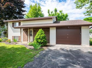 1127 Bonnie View Dr, Sturgeon Bay, WI 54235