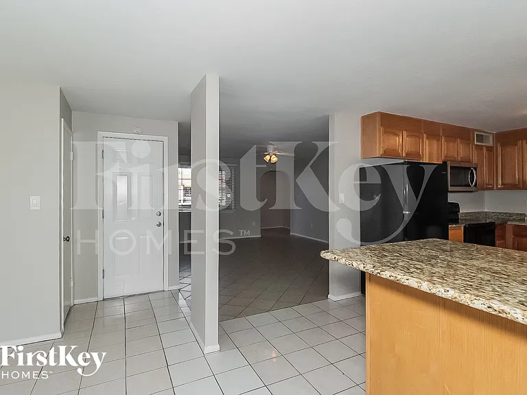 13633 N 20th Ln — Photo 5