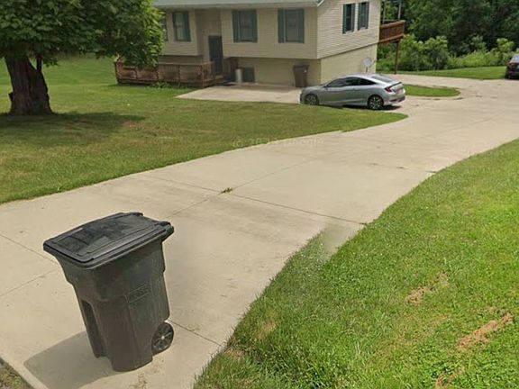 2nd image of 3010 Ladd Ridge Rd