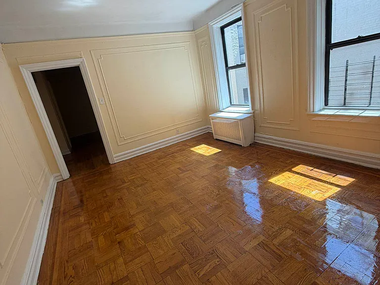 4530 Broadway #6E — Photo 4