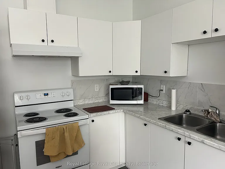 71 Victoria St #303 — Photo 10