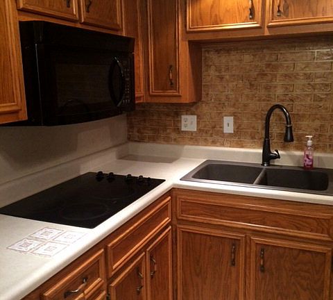3rd image of 2318 Harriet Ln