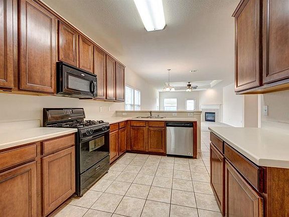 2nd image of 502 New Hope Ln