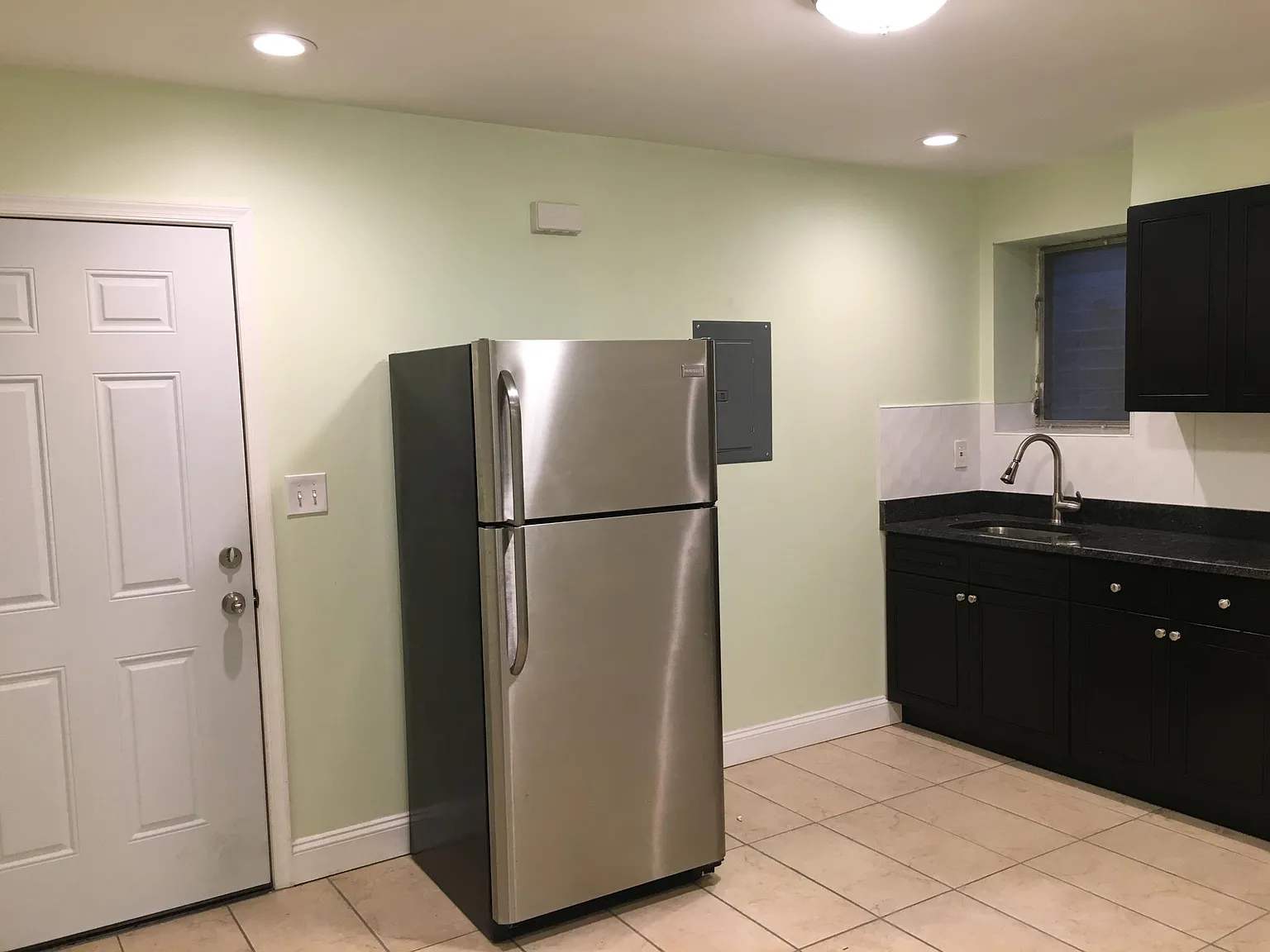 2 bed, 800 sqft, $1,450 — Photo 4