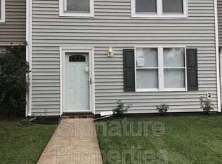 7918 Clovertree Ct, North Chesterfield, VA 23235