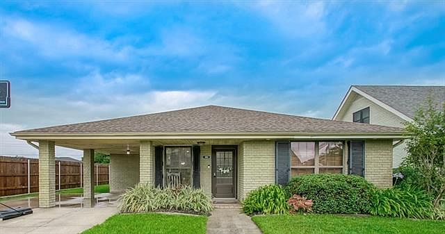 1st image of 2816 Karen Dr