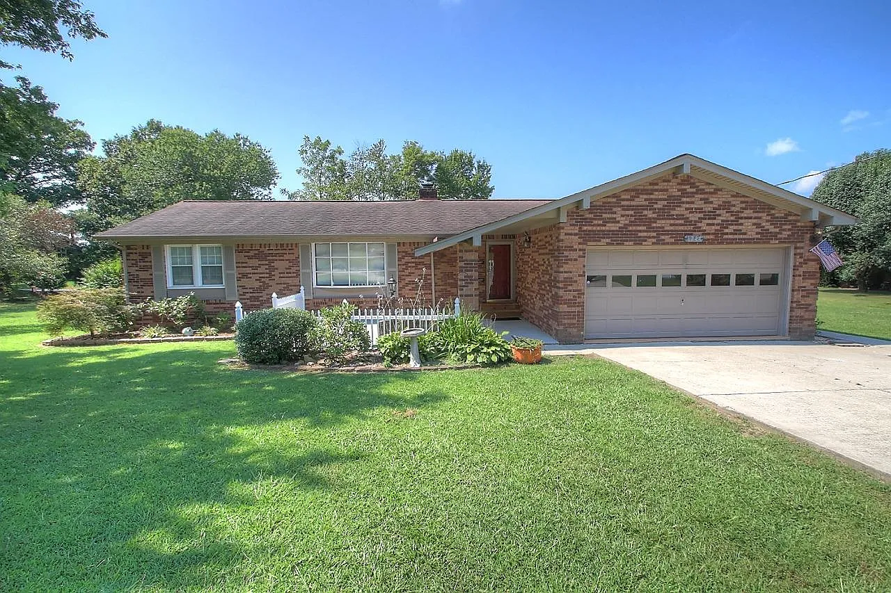 1244 Yorkshire Estates Rd photo 1