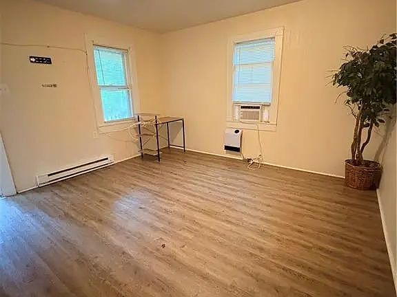 4th image of 1024 W 13th St