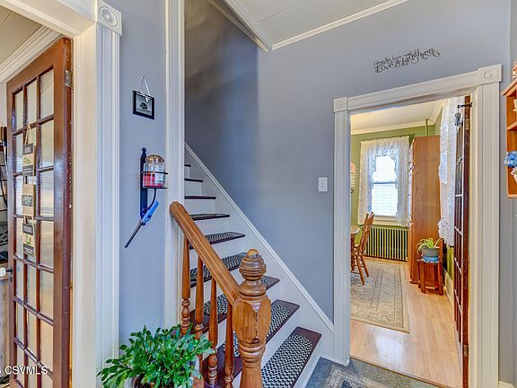 4th image of 320 3rd St