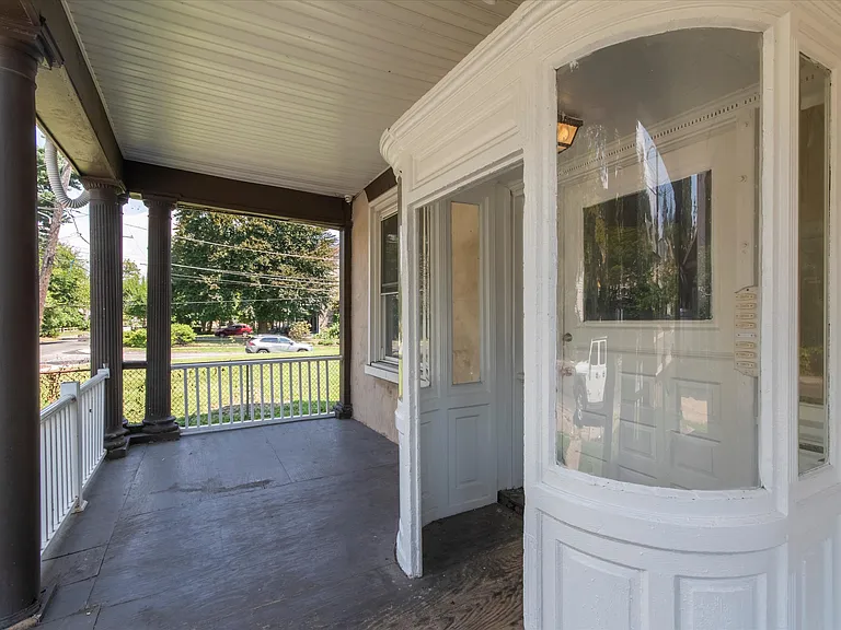 232 E Wister St #3B — Photo 8