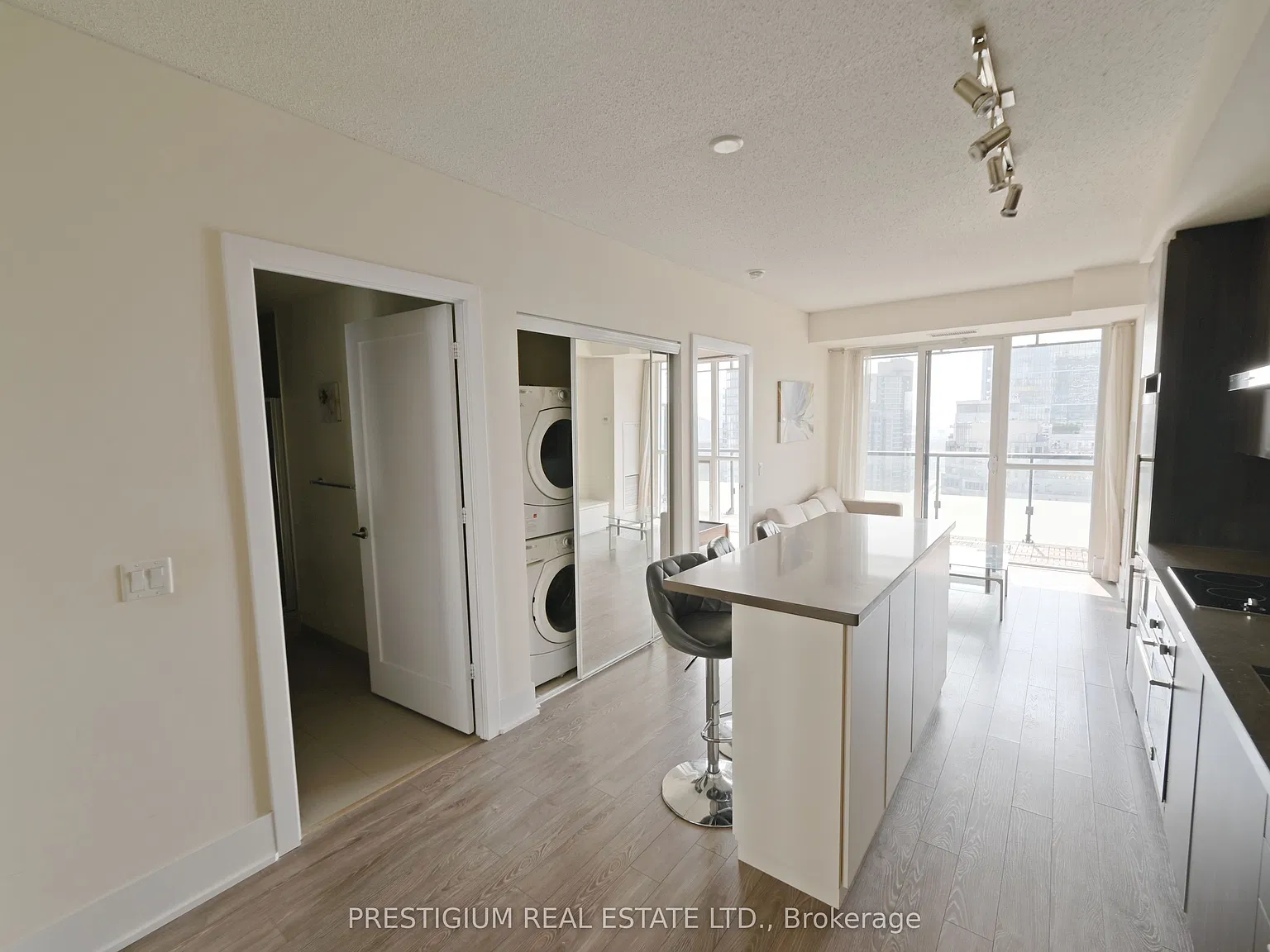 1 bed, $2,500 — Photo 2