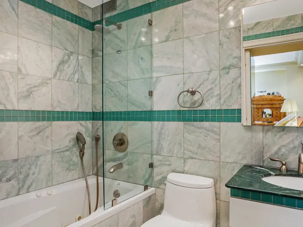 465 Park Avenue image 4 of 10