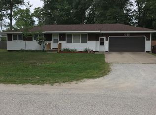 1230 Robin Rd, Muskegon, MI 49445