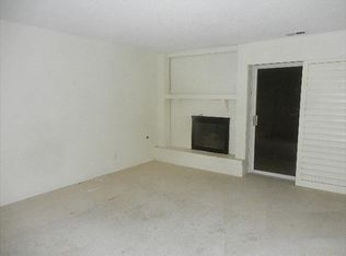 10136 W 96th Ter APT D, Overland Park, KS 66212