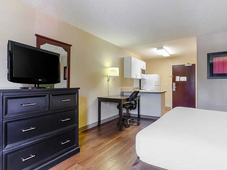Studio Suite - 1 King Bed