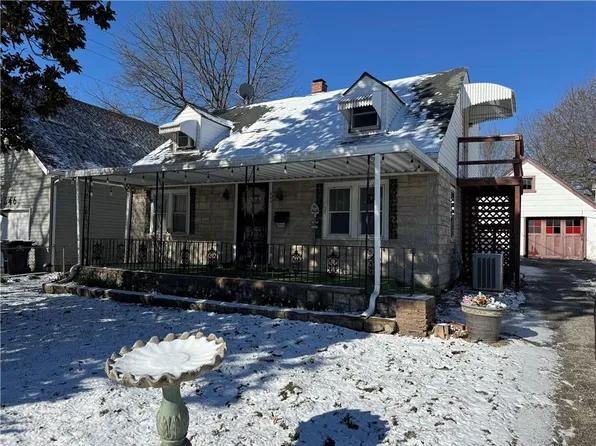 644 S Lake Dr, Independence, MO 64053