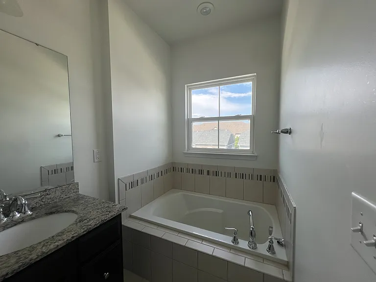 11720 Blessington Rd — Photo 10