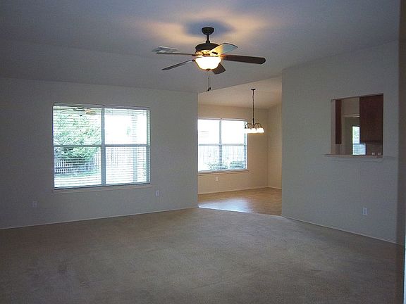 2nd image of 2141 Pearson Way