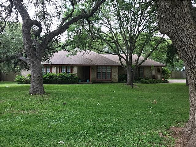 1st image of 303 Juniper Dr