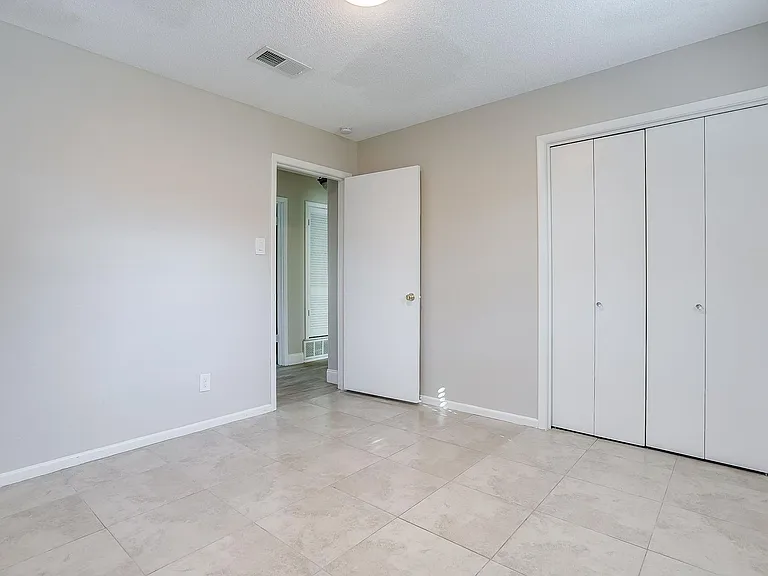 1812 Winchester Way — Photo 12