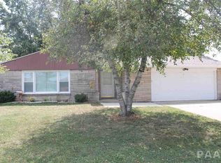 1 Holiday Ave, Bartonville, IL