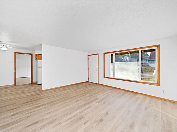 5th image of 740-760 SE Cedar St #760-06