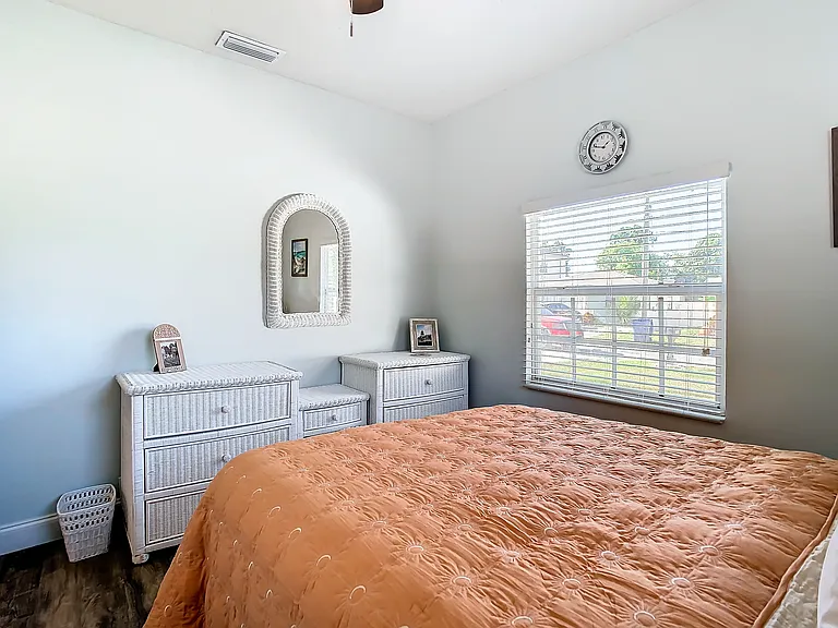 3321 W Aileen St — Photo 23