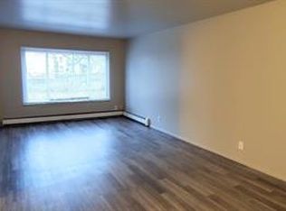 1305 W Locust St #10492996, Milwaukee, WI 53206