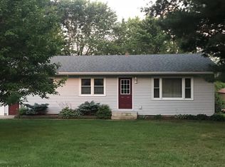 9555 Cable Rd, Little Falls, MN 56345