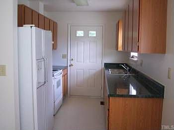 4th image of 413 Cain Dr
