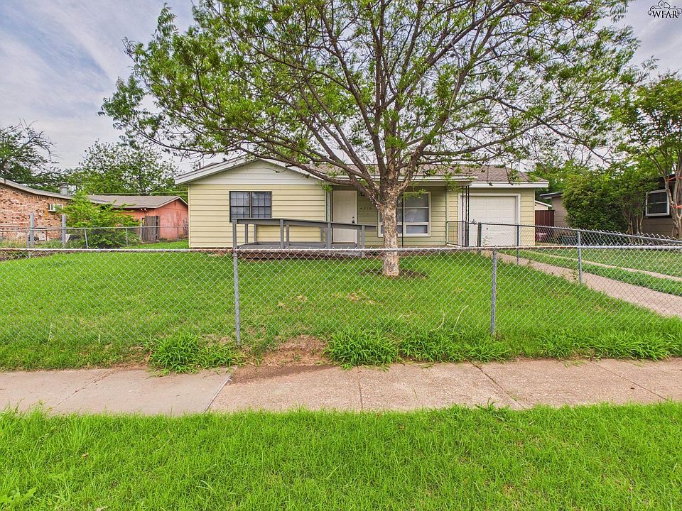 1st image of 4318 Barnett Dr