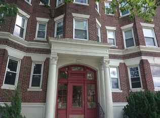 1330 Commonwealth Ave APT 1, Allston, MA 02134