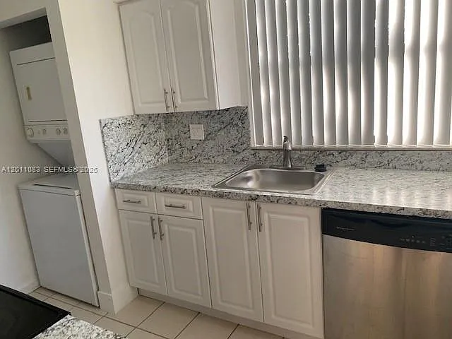 1071 Adams Ave #1071F — Photo 7
