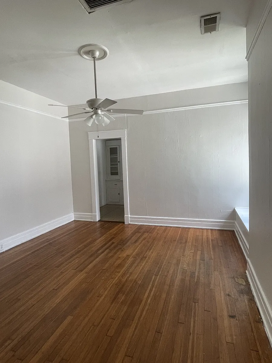 Building Photo - 4620 Saint Charles Ave