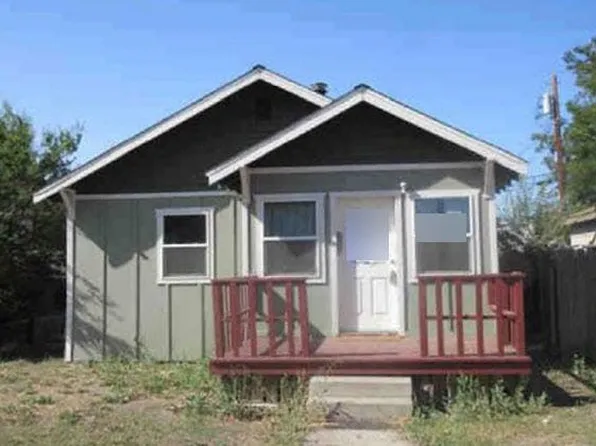 24 Upland St, Susanville, CA 96130