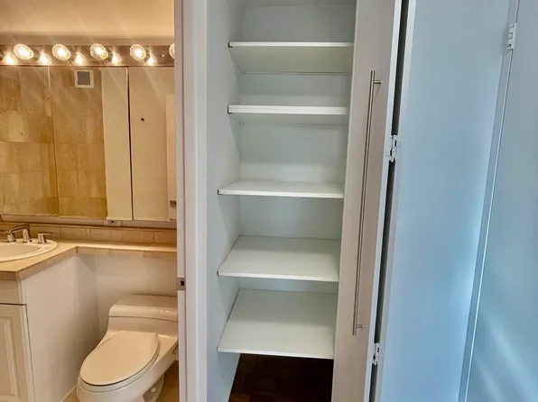 112-01 Queens Boulevard image 14 of 34