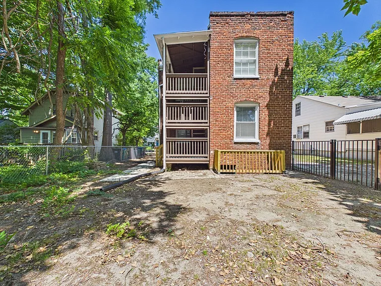 1703 Oakdale Ave #B — Photo 35